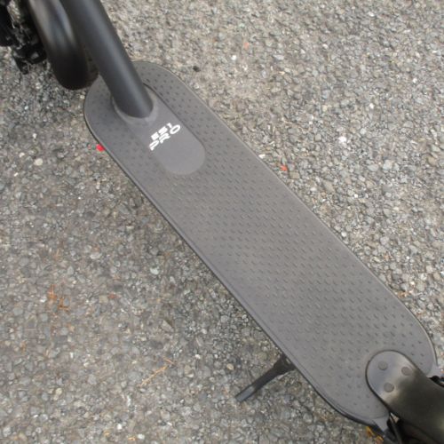 【中古車特価 美品】RICHBIT/リッチビット ES1 Pro アーバンブラック 電動キックボード 超軽量(特定小型原付)