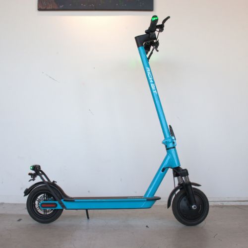 【中古車特価 美品】RICHBIT/リッチビット ES1 Pro セレストブルー 電動キックボード 超軽量(特定小型原付)