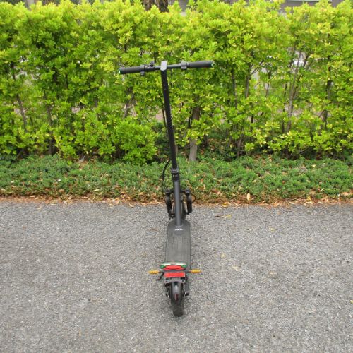 【中古車特価 美品】RICHBIT/リッチビット ES1 Pro アーバンブラック 電動キックボード 超軽量(特定小型原付)