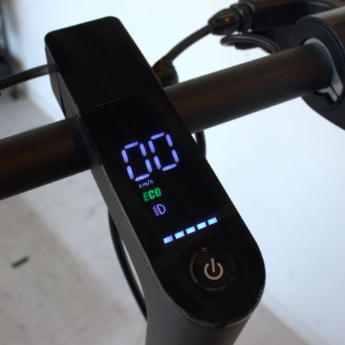 【中古車特価 美品】RICHBIT/リッチビット ES1 Pro アーバンブラック 電動キックボード 超軽量(特定小型原付)