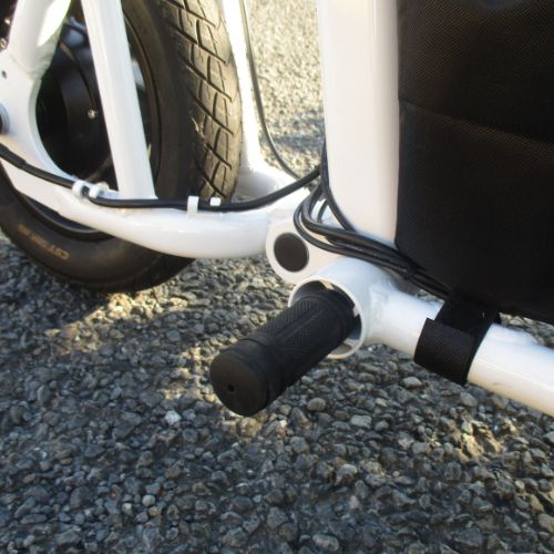 【中古車・超美品】SWALLOW/スワロー Fiido Q1S(ホワイト) 電動バイク ★自賠責~2年分付★(特定小型原付)