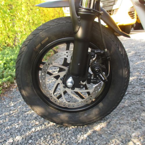 【中古車・超美品】SWALLOW/スワロー Fiido Q1S(ホワイト) 電動バイク ★自賠責~2年分付★(特定小型原付)