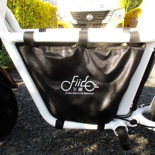 【中古車・超美品】SWALLOW/スワロー Fiido Q1S(ホワイト) 電動バイク ★自賠責~2年分付★(特定小型原付)