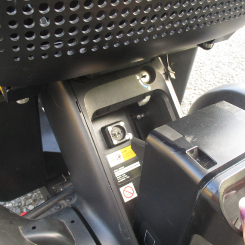 【中古車特価】 WHILL/ウィル Model C ホワイト(電動車椅子)