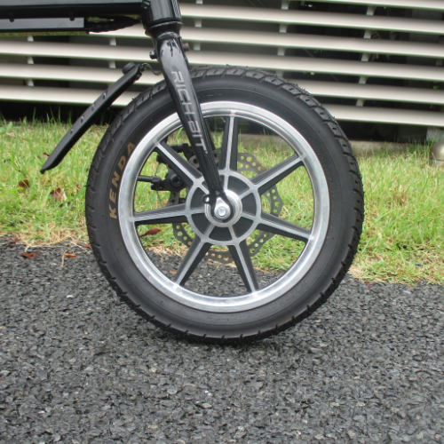 【中古車特価・美品】RICHBIT/CITY シティブラック 電動バイク 折畳み可能 （特定小型原付）
