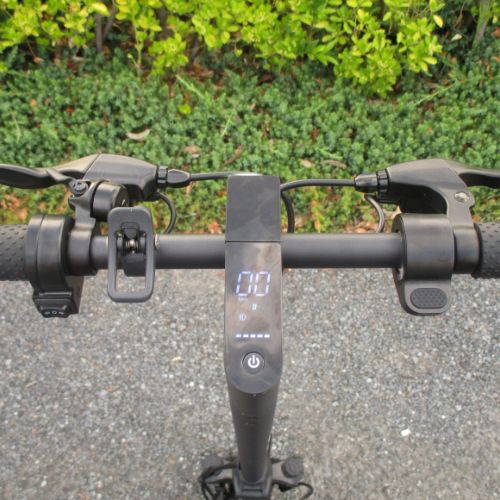 【中古車特価 美品】RICHBIT/リッチビット ES1 Pro アーバンブラック 電動キックボード 超軽量（特定小型原付）