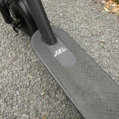【中古車特価 美品】RICHBIT/リッチビット ES1 Pro アーバンブラック 電動キックボード 超軽量（特定小型原付）