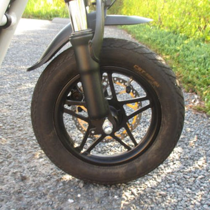 【中古車・超美品】SWALLOW/スワロー Fiido Q1S（ホワイト） 電動バイク ★自賠責～2年分付★（特定小型原付）