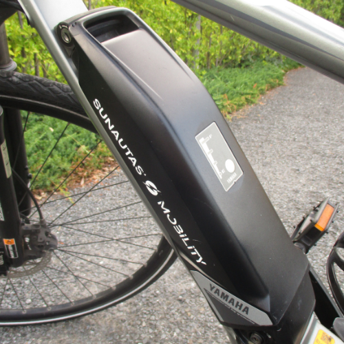 【店舗受取限定】★訳アリ：モード変更故障・バッテリー新品★ YAMAHA/ヤマハ YPJ-TC サテンシルバー 電動アシスト自転車 （スポーツ型自転車）