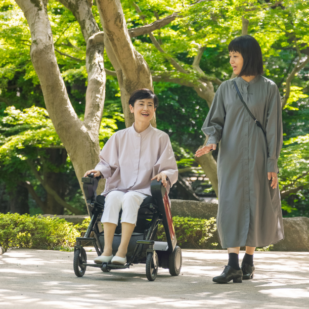 電動車椅子・折りたたみモデル】WHILL Model F ☆免許不要☆(非課税 電動車椅子・折りたたみモデル】WHILL Model F ☆免許不要☆(非課税