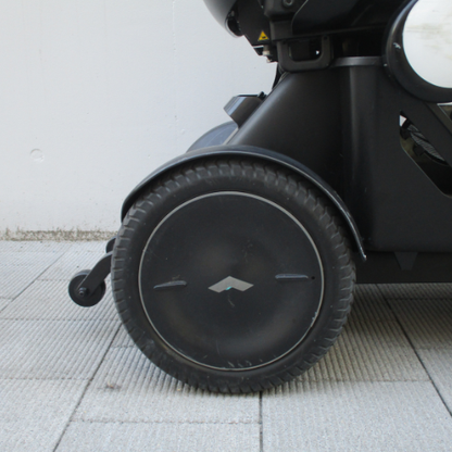 [Used Vehicle Special Price] WHILL Model C White (Electric Wheelchair)