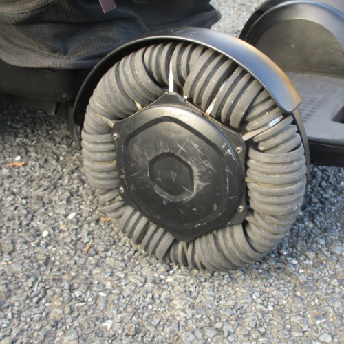 【中古車特価】 WHILL/ウィル Model C ホワイト（電動車椅子）