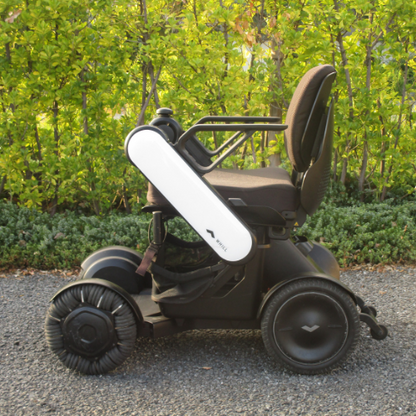 【中古車特価】 WHILL/ウィル Model C ホワイト（電動車椅子）