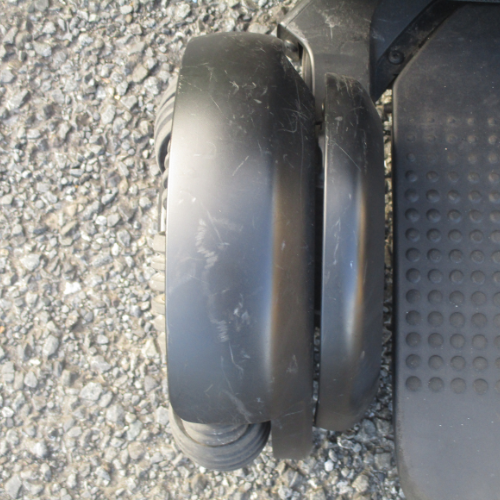 【中古車特価】 WHILL/ウィル Model C ホワイト（電動車椅子）