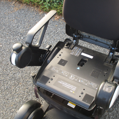 【中古車特価】 WHILL/ウィル Model C ホワイト（電動車椅子）