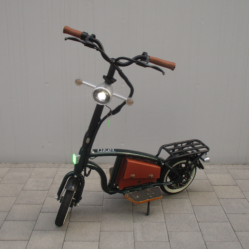 【中古車・美品】Daytona/デイトナ DK01（グリーン） 電動バイク ★自賠責～1年分付★（特定小型原付）