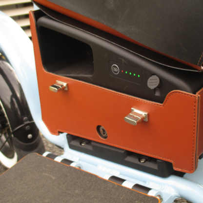 【中古車・美品】Daytona/デイトナ DK01（ブルー） 電動バイク ★自賠責～1年分付★（特定小型原付）