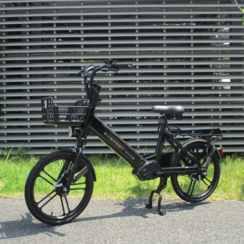 【中古車特価 美品】★店舗納車限定・オプション付★ Acalie/アカリエ EVEREST XING CITY ストレートブラック（特定小型原付）