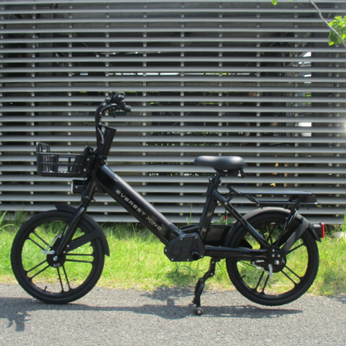 【中古車特価 美品】★店舗納車限定・オプション付★ Acalie/アカリエ EVEREST XING CITY ストレートブラック（特定小型原付）
