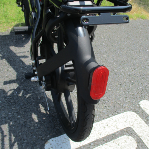 【中古車特価 美品】★店舗納車限定・オプション付★ Acalie/アカリエ EVEREST XING CITY ストレートブラック（特定小型原付）