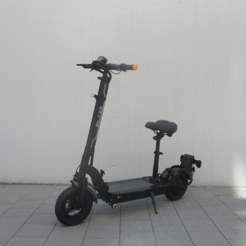 【中古車特価 超美品】★送料無料★ BLAZE/ブレイズ EV Basic ブラック 電動キックボード ★2WAYモデル★（特定小型原付）