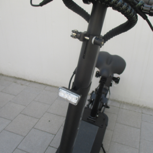【中古車 美品】 BLAZE/ブレイズ EV Basic ブラック 電動キックボード ★2WAYモデル★（特定小型原付）