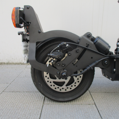 【中古車 美品】 BLAZE/ブレイズ EV Basic ブラック 電動キックボード ★2WAYモデル★（特定小型原付）