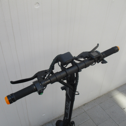 【中古車特価 超美品】★送料無料★ BLAZE/ブレイズ EV Basic ブラック 電動キックボード ★2WAYモデル★（特定小型原付）