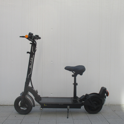 【中古車特価 超美品】★送料無料★ BLAZE/ブレイズ EV Basic ブラック 電動キックボード ★2WAYモデル★（特定小型原付）