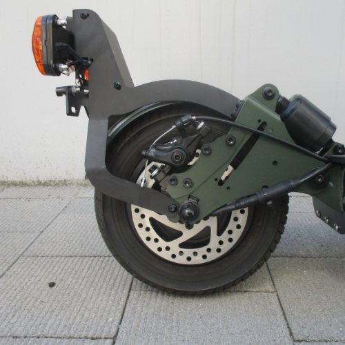【中古車特価 美品】★送料無料★ BLAZE/ブレイズ EV Basic カーキ 電動キックボード ★2WAYモデル★（特定小型原付）