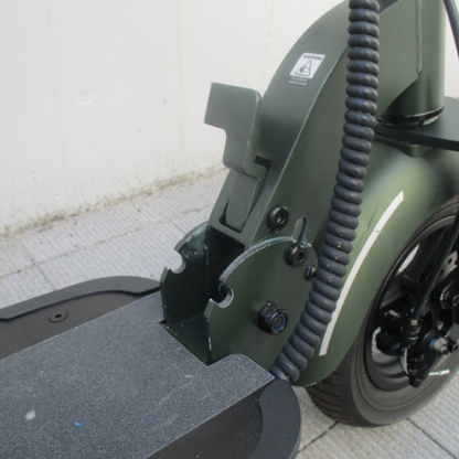 【中古車特価 美品】★送料無料★ BLAZE/ブレイズ EV Basic カーキ 電動キックボード ★2WAYモデル★（特定小型原付）