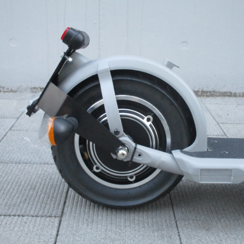 【新古車特価 美品】BLAZE/ブレイズ Lite グレー（特定小型原付）