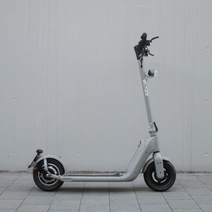 Used Vehicle Special Price: Excellent Condition: glafit NFR-01 PRO Matte Black Electric Motorcycle (Small Moped)