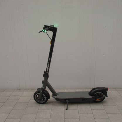 【中古車特価 超美品】YADEA/ヤデア KS6 Pro ブラック 電動キックボード ★ハイエンドモデル★（特定小型原付）