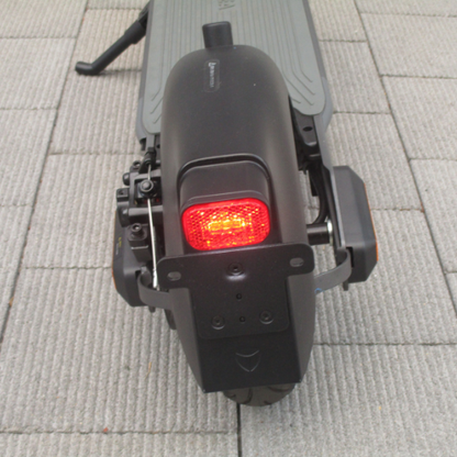 【中古車特価 超美品】YADEA/ヤデア KS6 Pro ブラック 電動キックボード ★ハイエンドモデル★（特定小型原付）