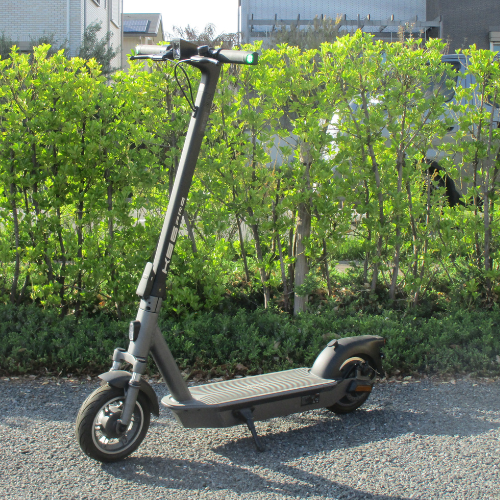 【中古車特価 超美品】YADEA/ヤデア KS6 PRO ブラック（特定小型原付）
