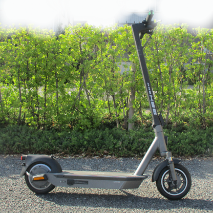 【中古車特価 超美品】YADEA/ヤデア KS6 PRO ブラック（特定小型原付）