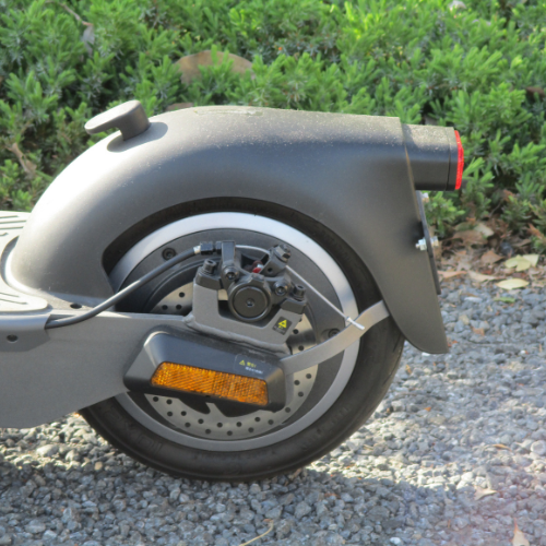 【中古車特価 超美品】YADEA/ヤデア KS6 PRO ブラック（特定小型原付）