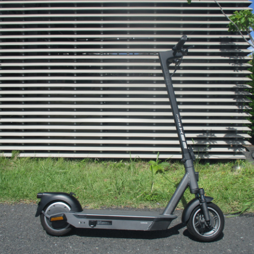 【中古車特価 美品】★送料無料★ YADEA/ヤデア KS6 PRO ブラック（特定小型原付）