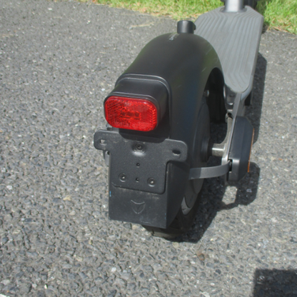 【中古車特価 美品】★送料無料★ YADEA/ヤデア KS6 PRO ブラック（特定小型原付）