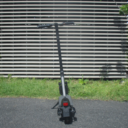 【中古車特価 美品】★送料無料★ YADEA/ヤデア KS6 PRO ブラック（特定小型原付）